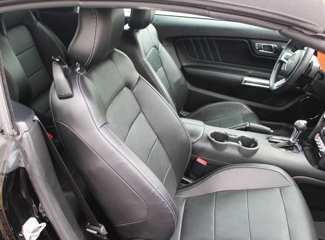 2017 Ford Mustang GT Premium Convertible | Granite City, Illinois | MasterCars Company Inc.