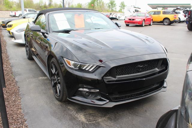 2017 Ford Mustang GT Premium Convertible | Granite City, Illinois | MasterCars Company Inc.