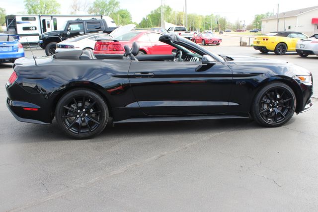 2017 Ford Mustang GT Premium Convertible | Granite City, Illinois | MasterCars Company Inc.