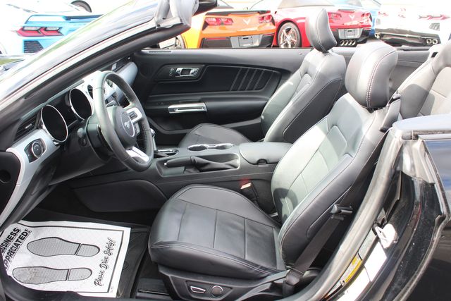 2017 Ford Mustang GT Premium Convertible | Granite City, Illinois | MasterCars Company Inc. 2017 Ford Mustang GT Premium Convertible | Granite City, Illinois | MasterCars Company Inc.