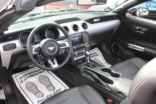 2017 Ford Mustang GT Premium Convertible | Granite City, Illinois | MasterCars Company Inc.