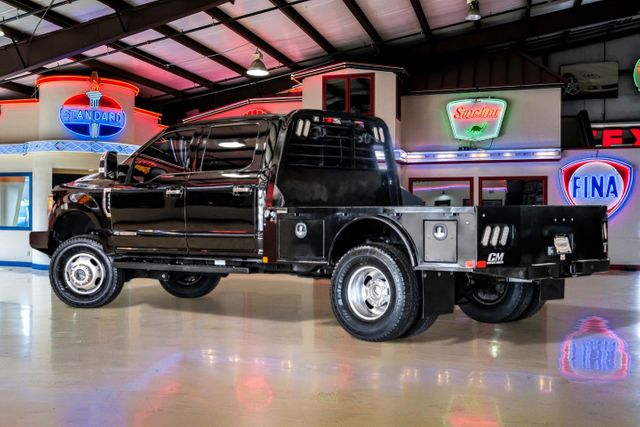 2017 Ford Super Duty F-350 DRW Pickup Lariat | Addison, TX | Mr Car Guys