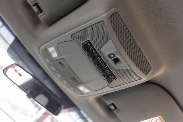 2017 Ford Super Duty F-350 SRW Pickup XLT | New York, NY | Spincar Demo Account 2017 Ford Super Duty F-350 SRW Pickup XLT | New York, NY | Spincar Demo Account