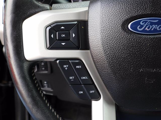 2017 Ford Super Duty F-350 SRW Pickup Lariat