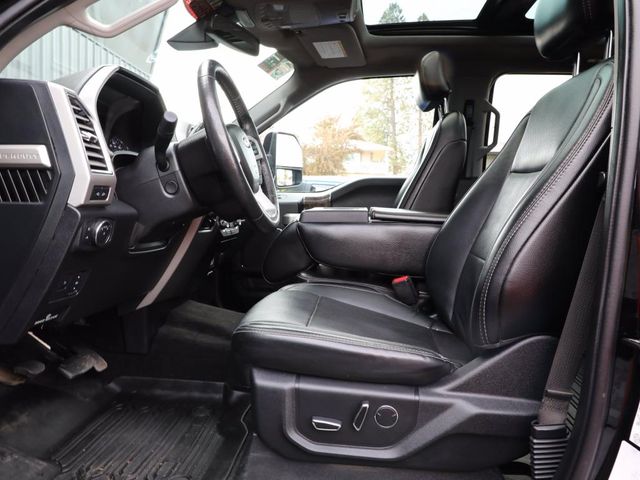 2017 Ford Super Duty F-350 SRW Pickup Lariat