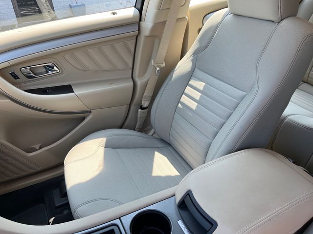 2017 Ford Taurus SE | RICHMOND, VA | TK HUGHES 2017 Ford Taurus SE | RICHMOND, VA | TK HUGHES