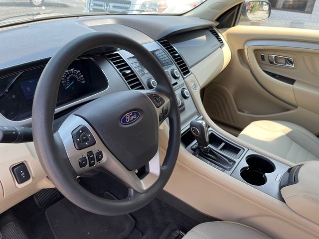 2017 Ford Taurus SE | RICHMOND, VA | TK HUGHES 2017 Ford Taurus SE | RICHMOND, VA | TK HUGHES