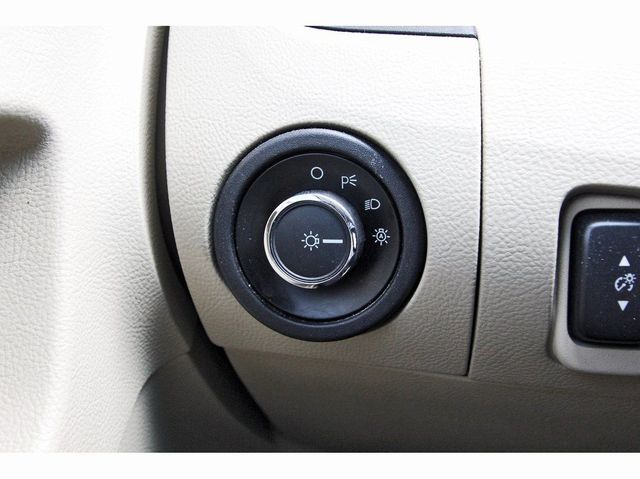 2017 Ford Taurus SEL