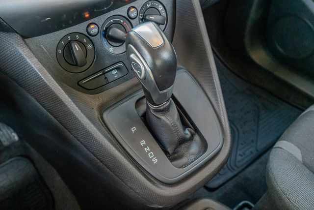 2017 Ford Transit Connect XLT / CLEAN CARFAX / SUPER LOW MILES | Austin, TX | Rocky Mountain Truck Stop Austin 2017 Ford Transit Connect XLT / CLEAN CARFAX / SUPER LOW MILES | Austin, TX | Rocky Mountain Truck Stop Austin