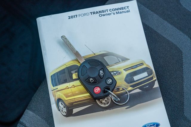 2017 Ford Transit Connect XLT / CLEAN CARFAX / SUPER LOW MILES | Austin, TX | Rocky Mountain Truck Stop Austin 2017 Ford Transit Connect XLT / CLEAN CARFAX / SUPER LOW MILES | Austin, TX | Rocky Mountain Truck Stop Austin