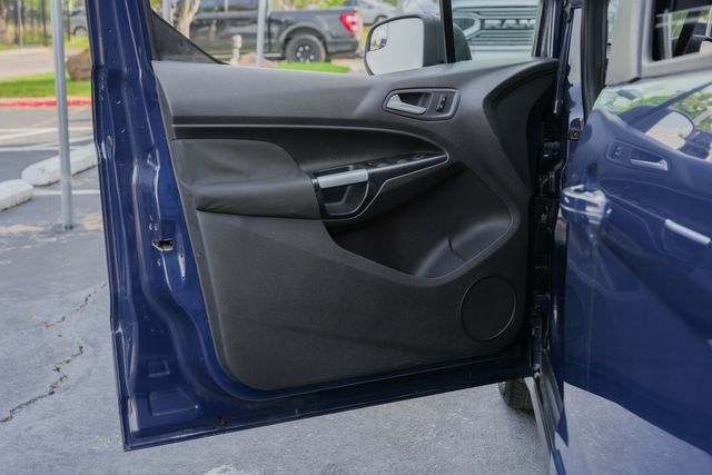 2017 Ford Transit Connect XLT / CLEAN CARFAX / SUPER LOW MILES | Austin, TX | Rocky Mountain Truck Stop Austin