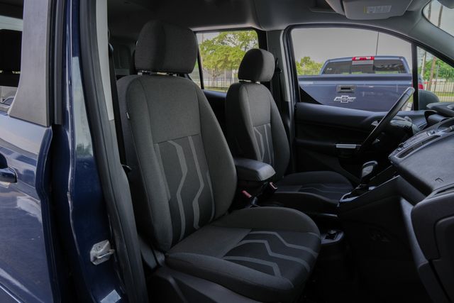 2017 Ford Transit Connect XLT / CLEAN CARFAX / SUPER LOW MILES | Austin, TX | Rocky Mountain Truck Stop Austin