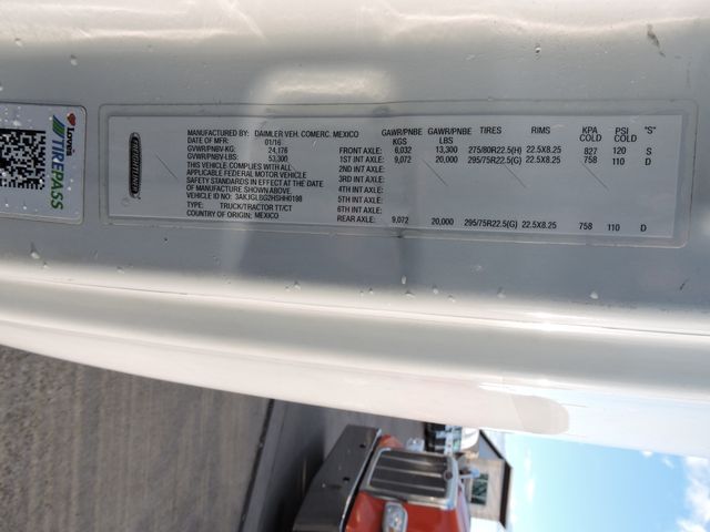 2017 Freightliner Cascadia  Sleeper