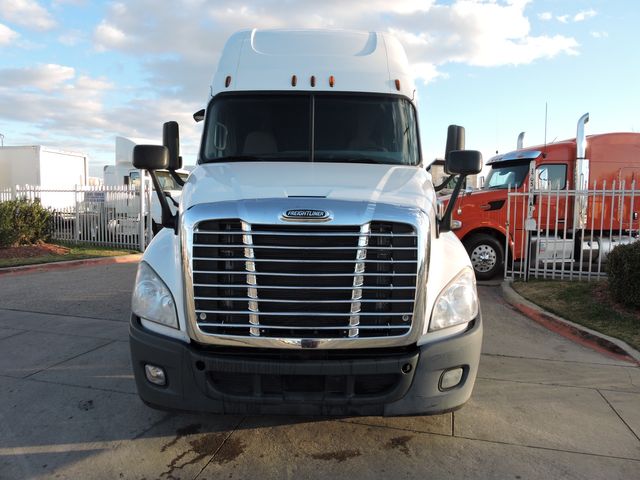 2017 Freightliner Cascadia  Sleeper