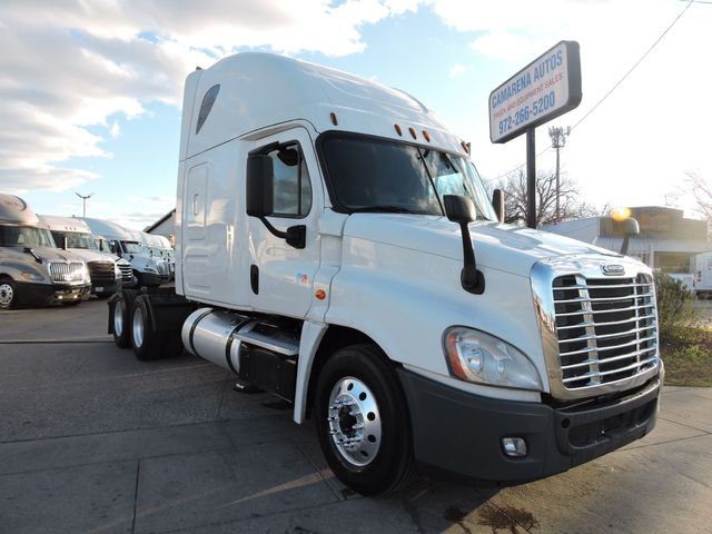 2017 Freightliner Cascadia  Sleeper