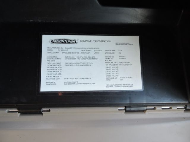 2017 Freightliner Cascadia  Sleeper