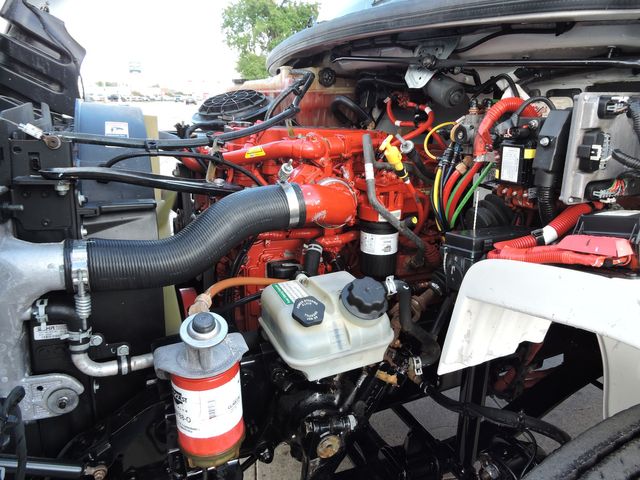 2017 Freightliner M2 Non-CDL Box Truck