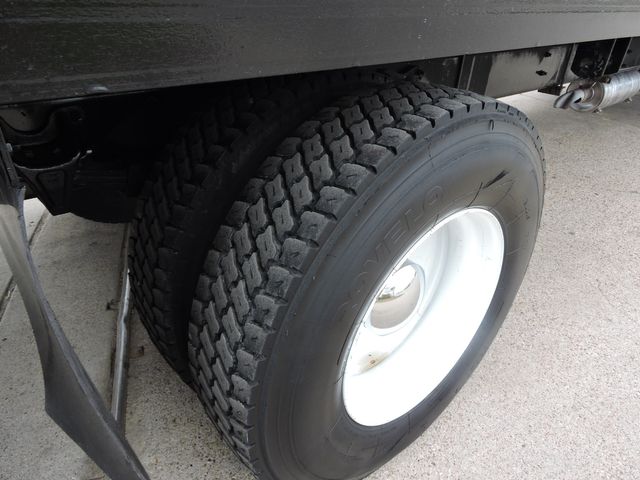 2017 Freightliner M2106 Non-CDL Flatbed w/ LiftGate 