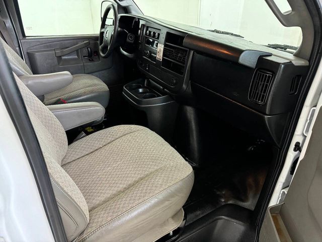 2017 GMC Savana 2500 | Houston, TX | Houston Auto Credit 2017 GMC Savana 2500 | Houston, TX | Houston Auto Credit