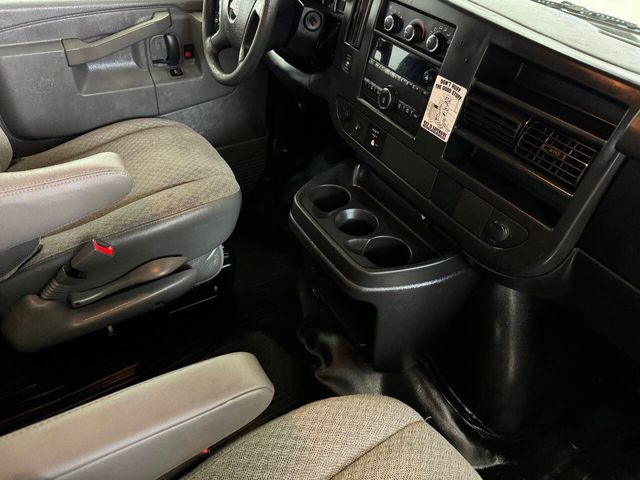 2017 GMC Savana 2500 | Houston, TX | Houston Auto Credit 2017 GMC Savana 2500 | Houston, TX | Houston Auto Credit