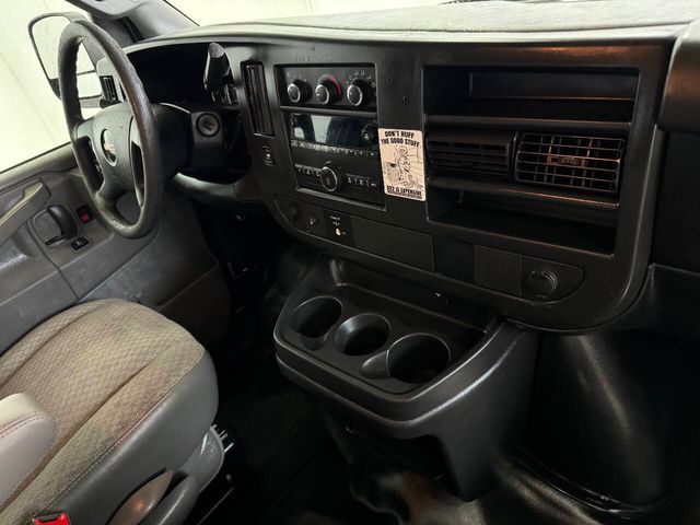 2017 GMC Savana 2500 | Houston, TX | Houston Auto Credit 2017 GMC Savana 2500 | Houston, TX | Houston Auto Credit