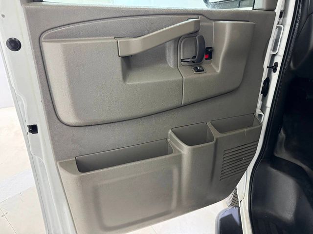 2017 GMC Savana 2500 | Houston, TX | Houston Auto Credit 2017 GMC Savana 2500 | Houston, TX | Houston Auto Credit