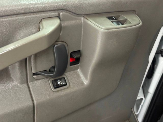 2017 GMC Savana 2500 | Houston, TX | Houston Auto Credit 2017 GMC Savana 2500 | Houston, TX | Houston Auto Credit