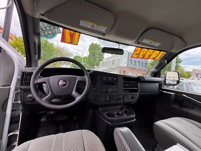 2017 GMC Savana 3500