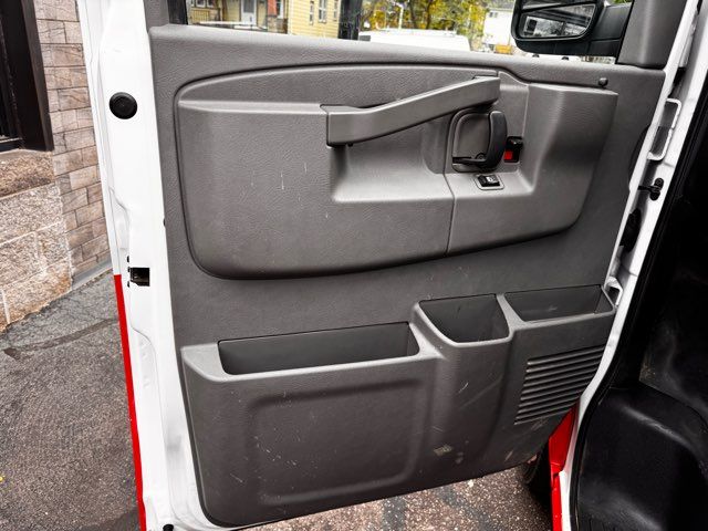 2017 GMC Savana 3500