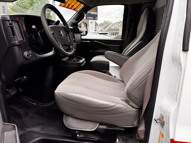 2017 GMC Savana 3500