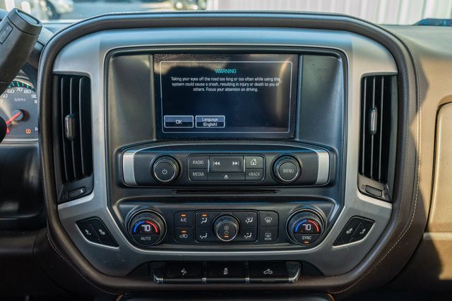 2017 GMC Sierra 1500 SLT PREMIUM RWD / CLEAN CARFAX 1-OWNER | Austin, TX | Rocky Mountain Truck Stop Austin