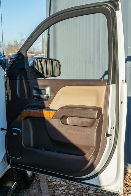 2017 GMC Sierra 1500 SLT PREMIUM RWD / CLEAN CARFAX 1-OWNER | Austin, TX | Rocky Mountain Truck Stop Austin