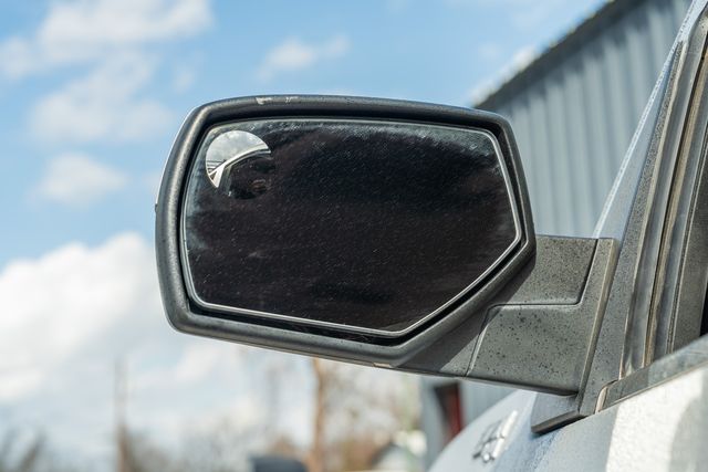 2017 GMC Sierra 1500 SLE CREW CAB 4X4 / 5.3L V8 / ROCKY RIDGE UPGRADES | Austin, TX | Rocky Mountain Truck Stop Austin