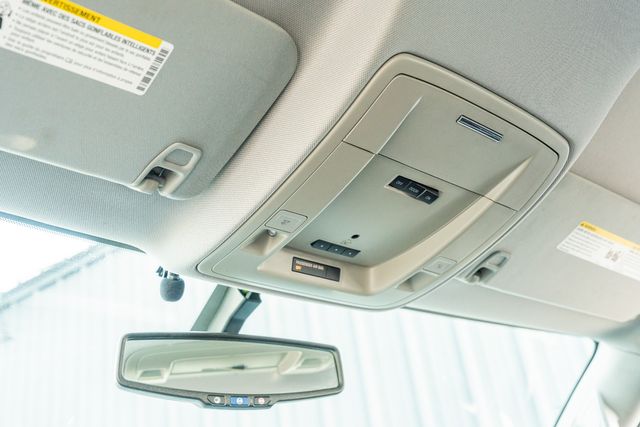 2017 GMC Sierra 1500 SLE CREW CAB 4X4 / 5.3L V8 / ROCKY RIDGE UPGRADES | Austin, TX | Rocky Mountain Truck Stop Austin