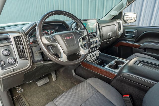 2017 GMC Sierra 1500 SLE CREW CAB 4X4 / 5.3L V8 / ROCKY RIDGE UPGRADES | Austin, TX | Rocky Mountain Truck Stop Austin 2017 GMC Sierra 1500 SLE CREW CAB 4X4 / 5.3L V8 / ROCKY RIDGE UPGRADES | Austin, TX | Rocky Mountain Truck Stop Austin