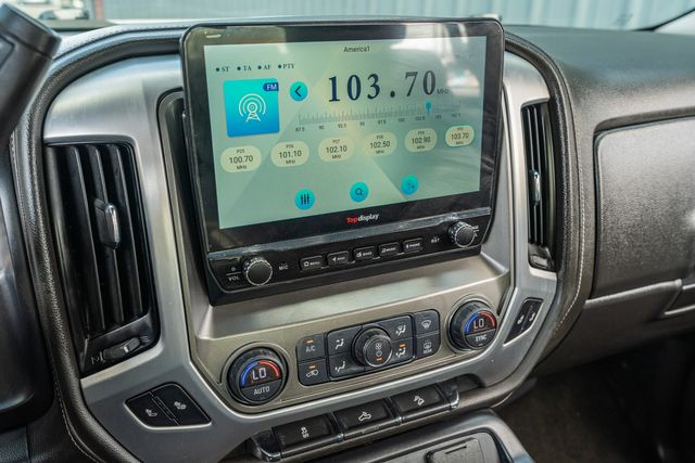 2017 GMC Sierra 1500 SLE CREW CAB 4X4 / 5.3L V8 / ROCKY RIDGE UPGRADES | Austin, TX | Rocky Mountain Truck Stop Austin