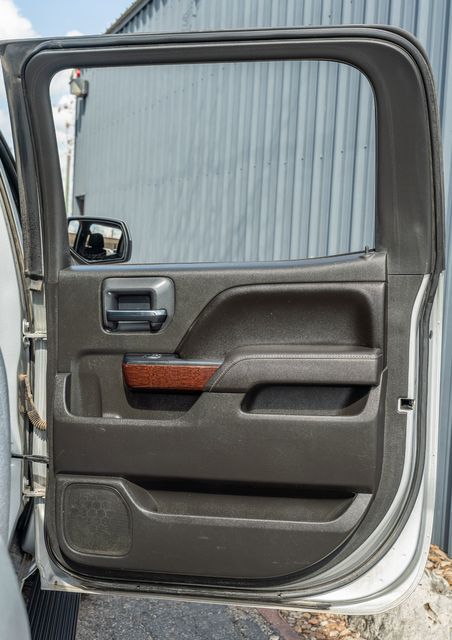 2017 GMC Sierra 1500 SLE CREW CAB 4X4 / 5.3L V8 / ROCKY RIDGE UPGRADES | Austin, TX | Rocky Mountain Truck Stop Austin 2017 GMC Sierra 1500 SLE CREW CAB 4X4 / 5.3L V8 / ROCKY RIDGE UPGRADES | Austin, TX | Rocky Mountain Truck Stop Austin