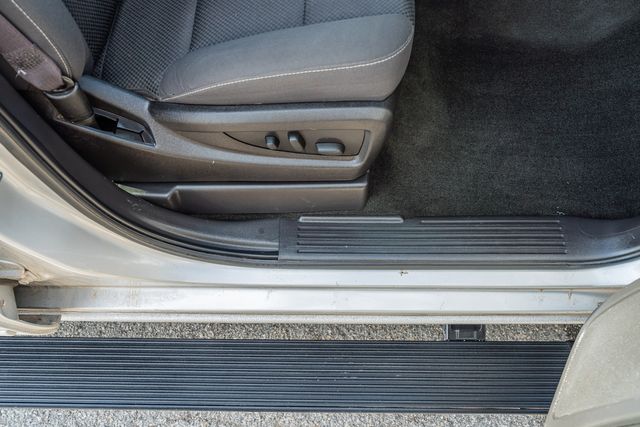 2017 GMC Sierra 1500 SLE CREW CAB 4X4 / 5.3L V8 / ROCKY RIDGE UPGRADES | Austin, TX | Rocky Mountain Truck Stop Austin