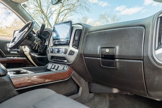 2017 GMC Sierra 1500 SLE CREW CAB 4X4 / 5.3L V8 / ROCKY RIDGE UPGRADES | Austin, TX | Rocky Mountain Truck Stop Austin 2017 GMC Sierra 1500 SLE CREW CAB 4X4 / 5.3L V8 / ROCKY RIDGE UPGRADES | Austin, TX | Rocky Mountain Truck Stop Austin