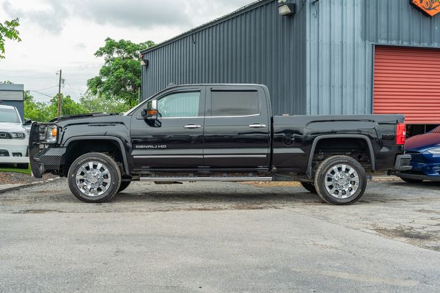 2017 GMC Sierra 2500HD Denali DURAMAX PLUS Z71 / LOADED / 4X4 DIESEL | Austin, TX | Rocky Mountain Truck Stop Austin 2017 GMC Sierra 2500HD Denali DURAMAX PLUS Z71 / LOADED / 4X4 DIESEL | Austin, TX | Rocky Mountain Truck Stop Austin