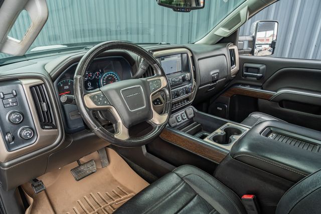 2017 GMC Sierra 2500HD Denali DURAMAX PLUS Z71 / LOADED / 4X4 DIESEL | Austin, TX | Rocky Mountain Truck Stop Austin 2017 GMC Sierra 2500HD Denali DURAMAX PLUS Z71 / LOADED / 4X4 DIESEL | Austin, TX | Rocky Mountain Truck Stop Austin