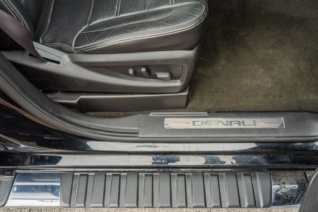 2017 GMC Sierra 2500HD Denali DURAMAX PLUS Z71 / LOADED / 4X4 DIESEL | Dallas, TX | Rocky Mountain Truck Stop Dallas 2017 GMC Sierra 2500HD Denali DURAMAX PLUS Z71 / LOADED / 4X4 DIESEL | Dallas, TX | Rocky Mountain Truck Stop Dallas