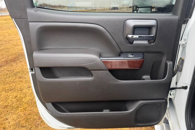 2017 GMC Sierra 2500HD SLE | Roscoe, IL | Autoland Outlets