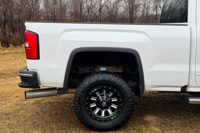 2017 GMC Sierra 2500HD SLE | Roscoe, IL | Autoland Outlets