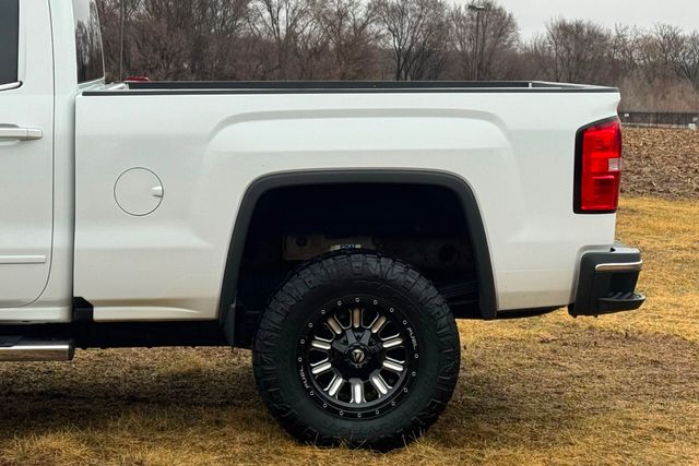 2017 GMC Sierra 2500HD SLE | Roscoe, IL | Autoland Outlets