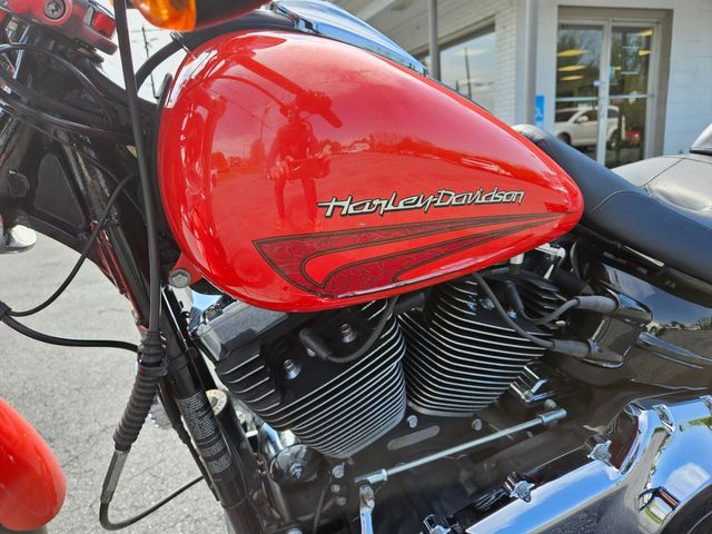 2017 Harley-Davidson Softail Breakout