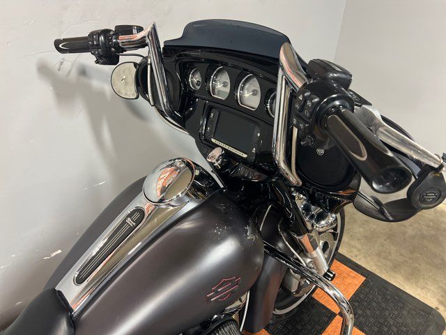 2017 Harley-Davidson Street Glide Special