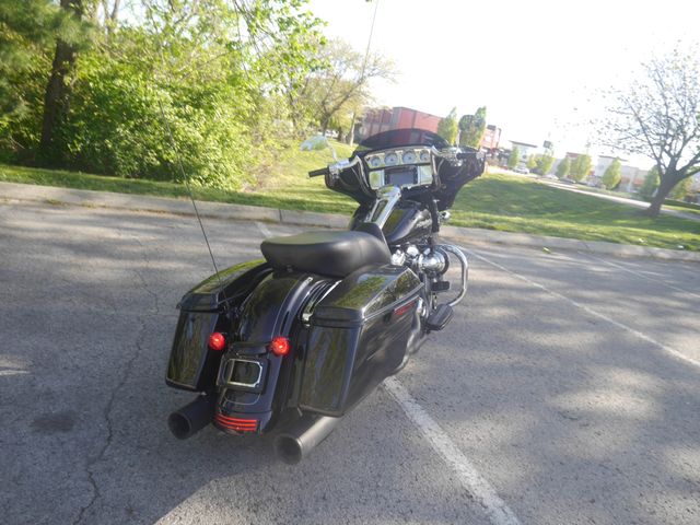 2017 Harley-Davidson Street Glide Special