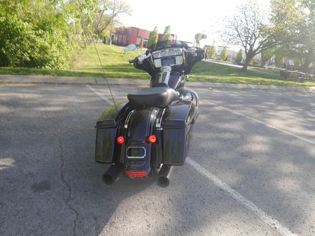 2017 Harley-Davidson Street Glide Special