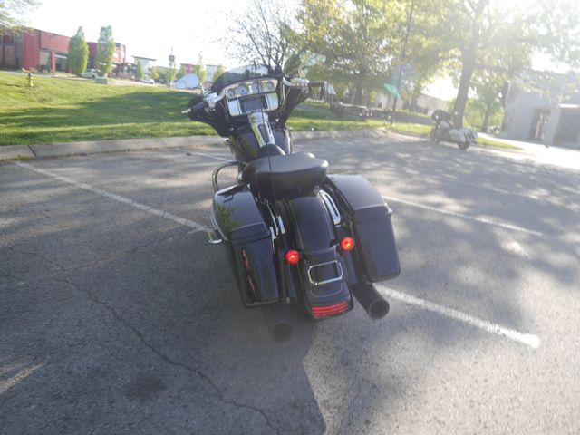 2017 Harley-Davidson Street Glide Special